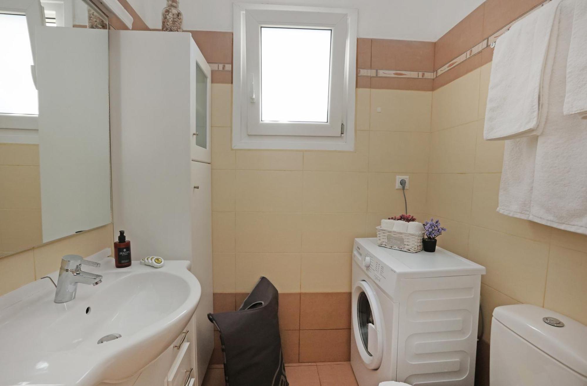 San Nikolas View Guest House Ermoupoli Ngoại thất bức ảnh
