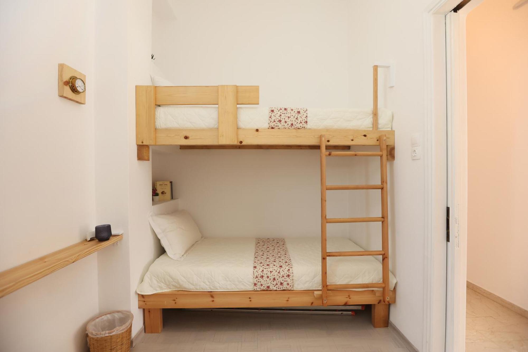 San Nikolas View Guest House Ermoupoli Ngoại thất bức ảnh