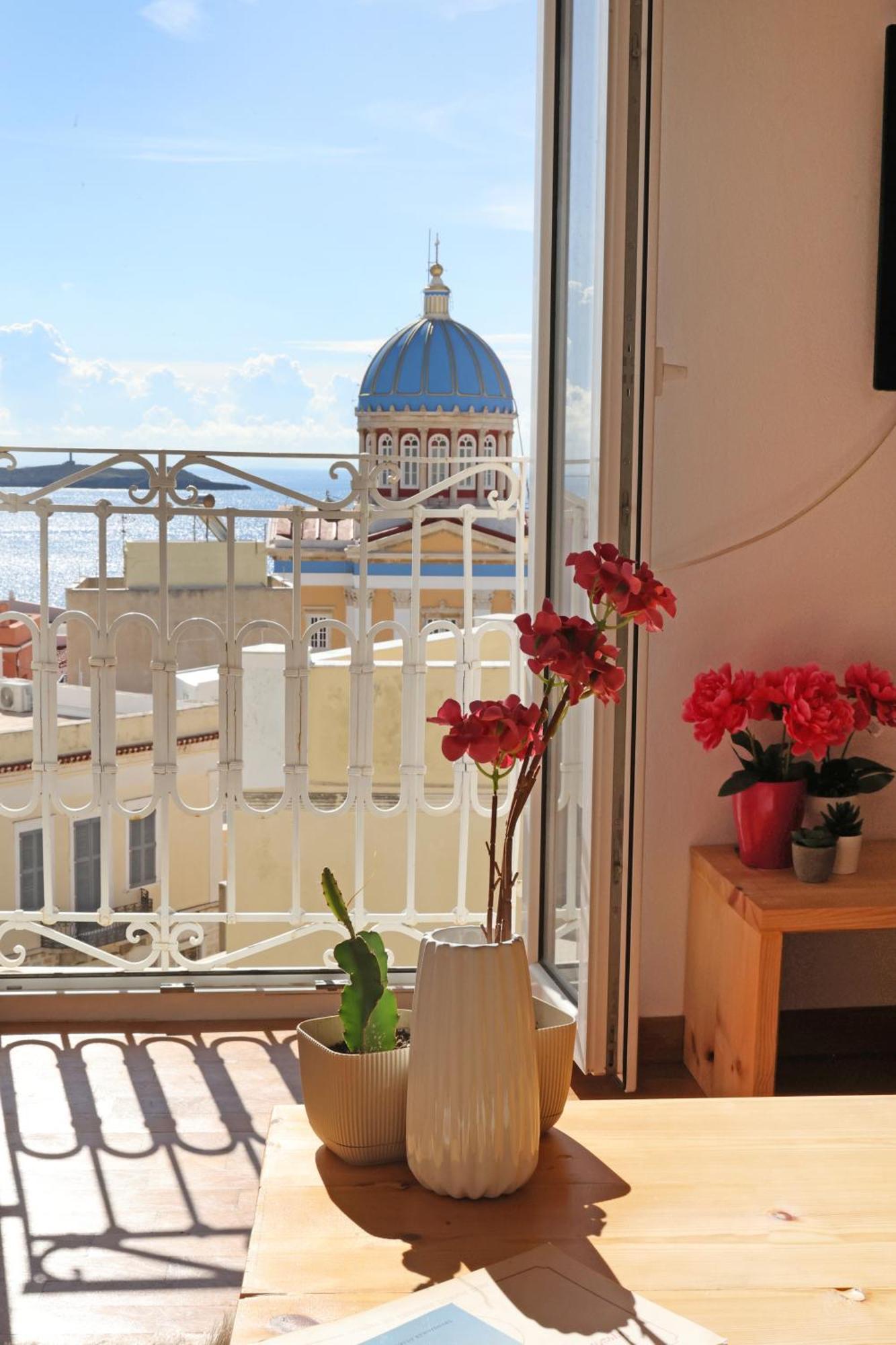 San Nikolas View Guest House Ermoupoli Ngoại thất bức ảnh