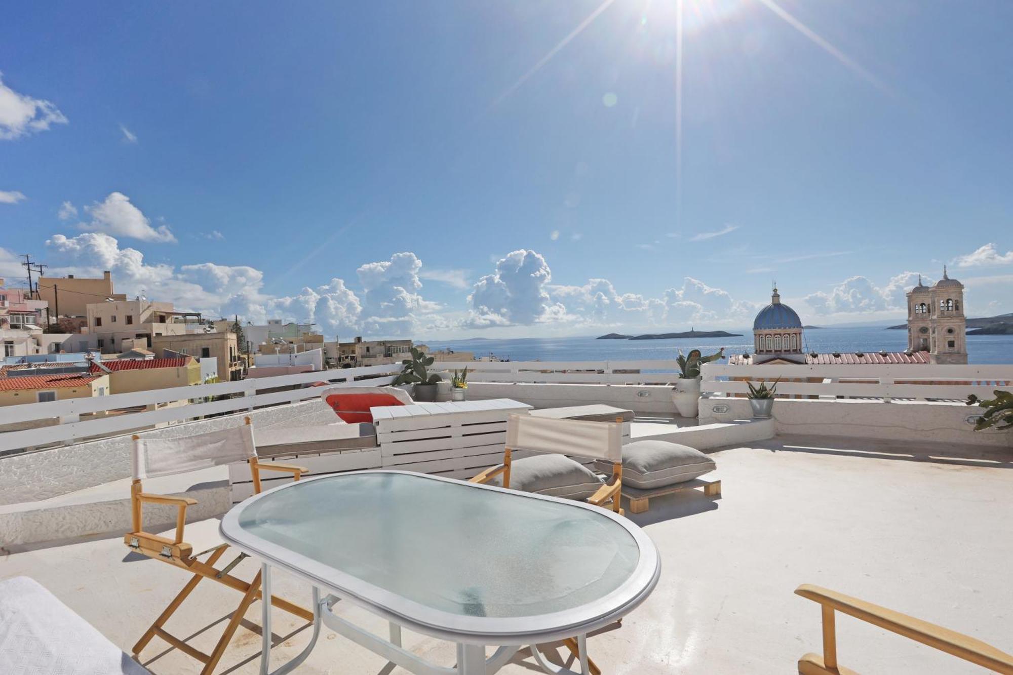 San Nikolas View Guest House Ermoupoli Ngoại thất bức ảnh